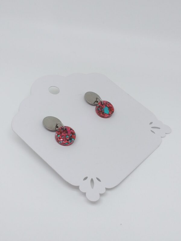 Boucle d'oreille résine mini Orion – Image 4